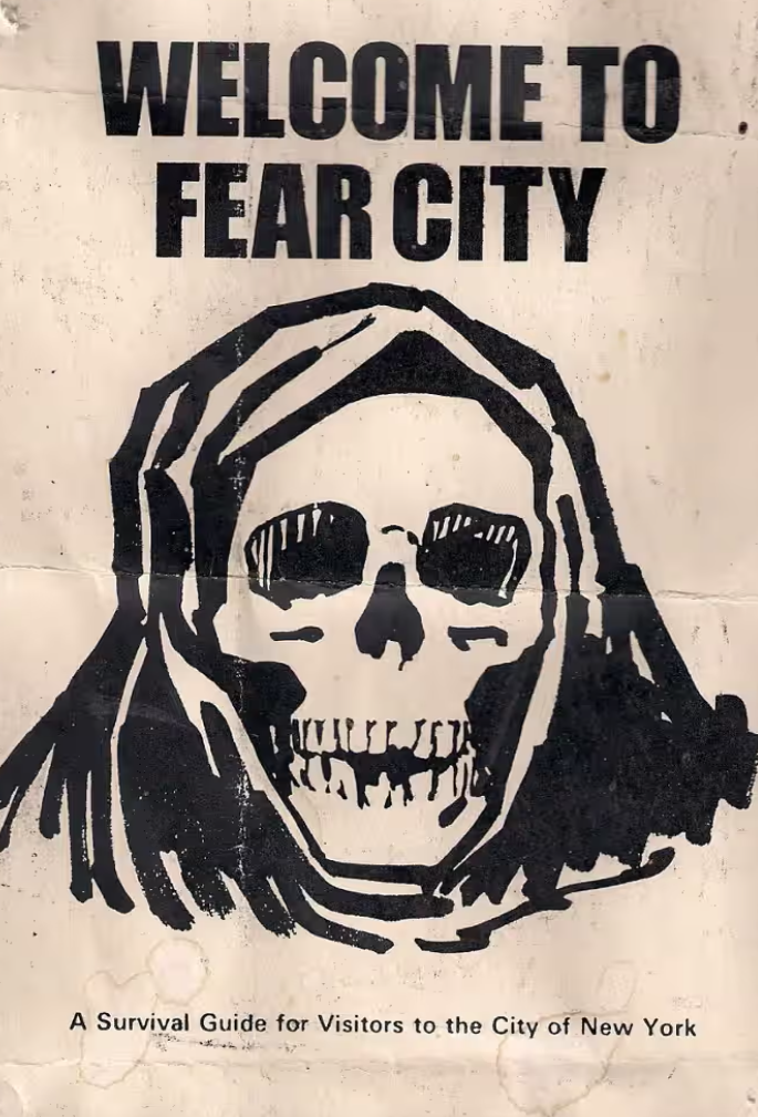 Page de garde du pamphlet Welcome to Fear City, publié en 1975 par un groupe de syndicats de la fonction publique de la ville de New York à l’attention des touristes souhaitant visiter la ville.